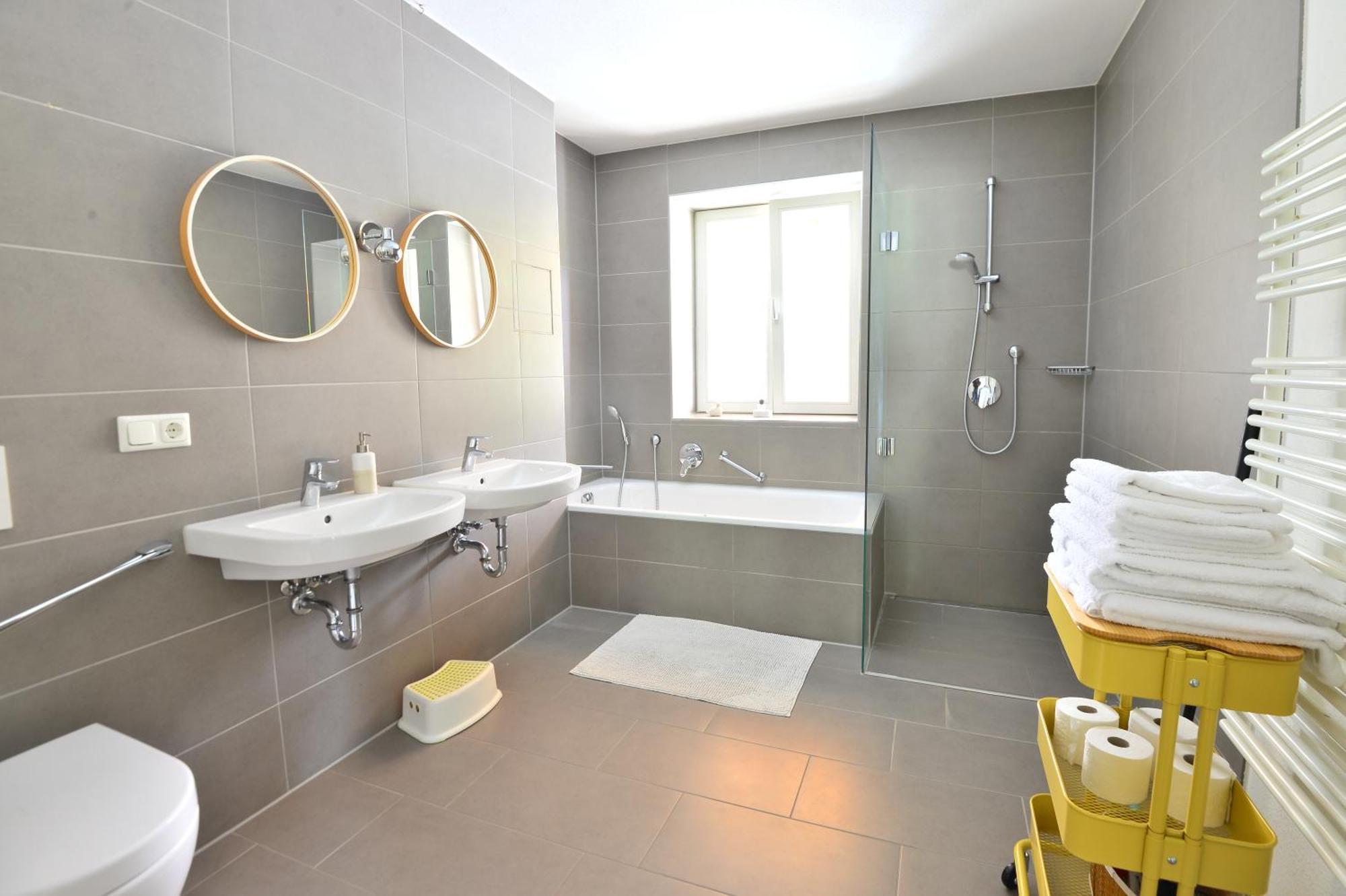 Zugspitze Street Apartment Гармиш-Партенкирхен Екстериор снимка